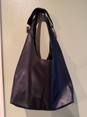 Victoria Secret NWT $50 Versatile Black Shoulder Tote with large bow handle